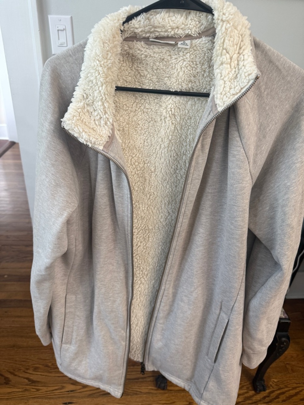Cozy Sherpa-Lined Zip Jacket in Light Gray